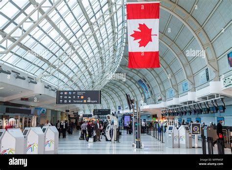 (YYZ) Toronto Pearson International Airport.